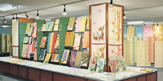 富士株式会社　当時の展示室の写真